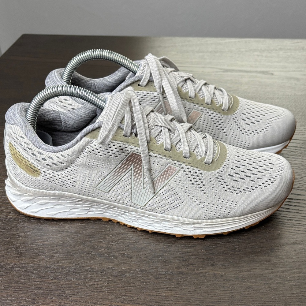 New Balance Women's Gray Metallic Athletic Shoes 8.5 Fresh Foam Sneakers